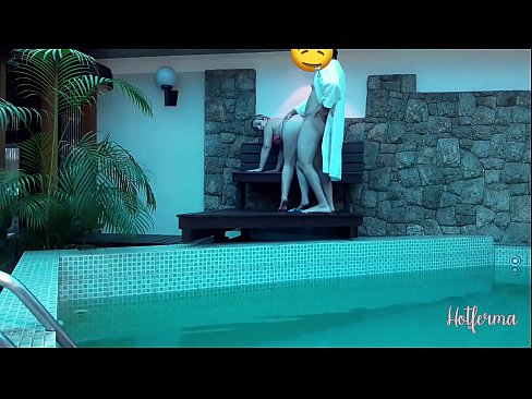 ❤️ Boss invita a cameriera à a piscina, ma ùn pudia resiste à un caldu ❤ Super sex à co.bladesoul.top